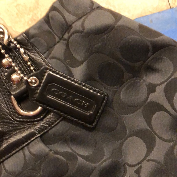 Used Coach Bag - Picture 4 of 6